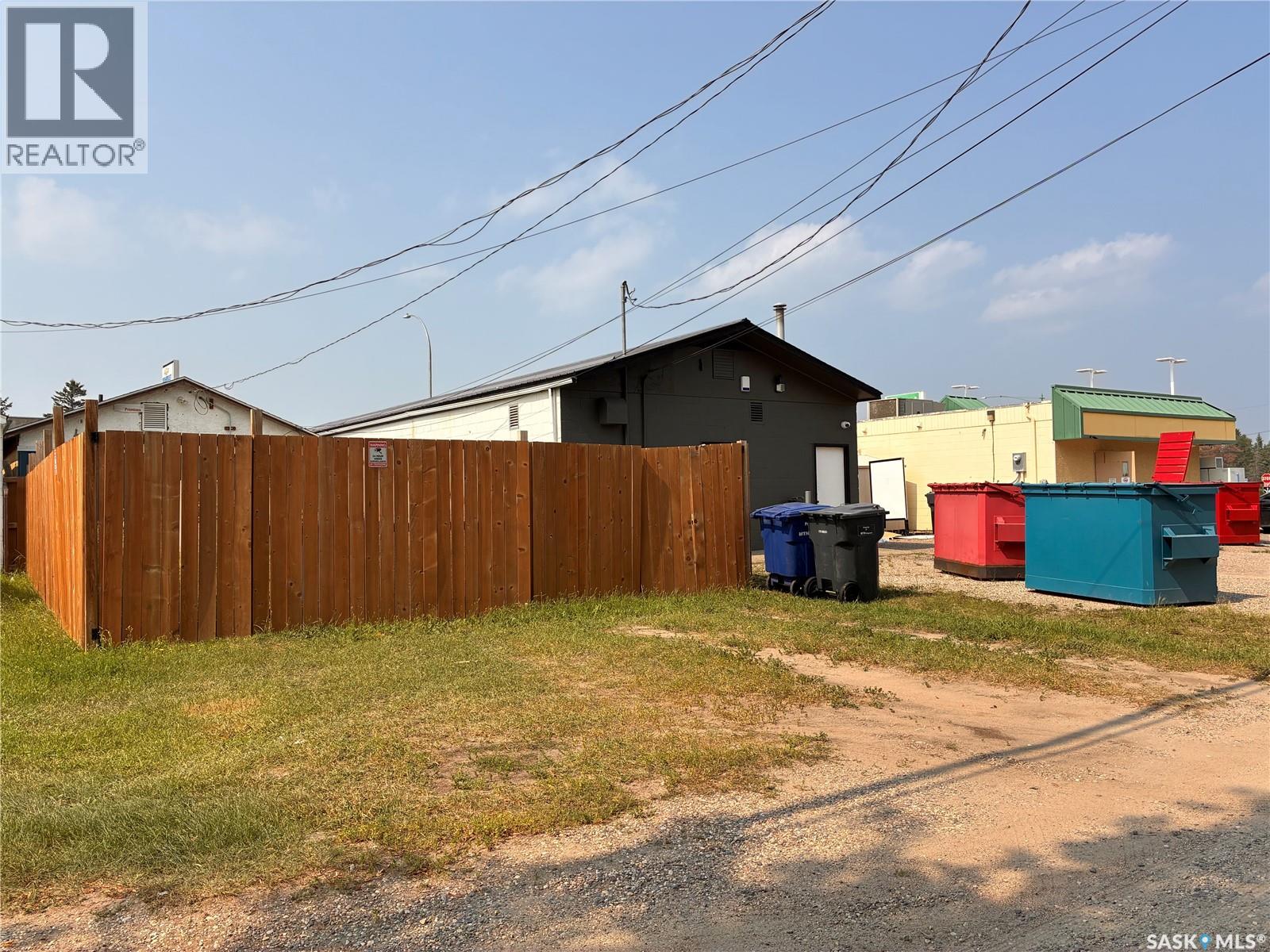 346 1st Avenue E, Nipawin, Saskatchewan  S0E 1E0 - Photo 2 - SK043637