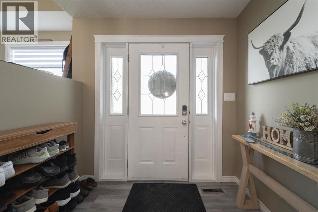 141 Wilson Drive, Fort Mcmurray, Alberta  T9H 5P6 - Photo 4 - A2329703