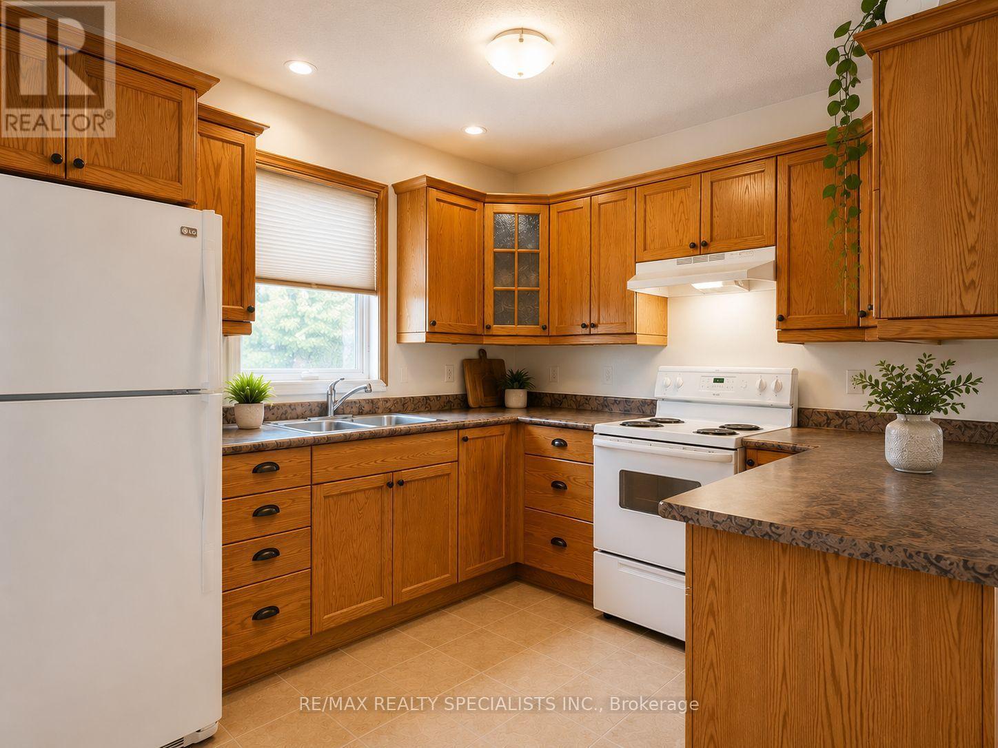 620 17th Street W, Owen Sound, Ontario  N4K 4B8 - Photo 3 - X13616070