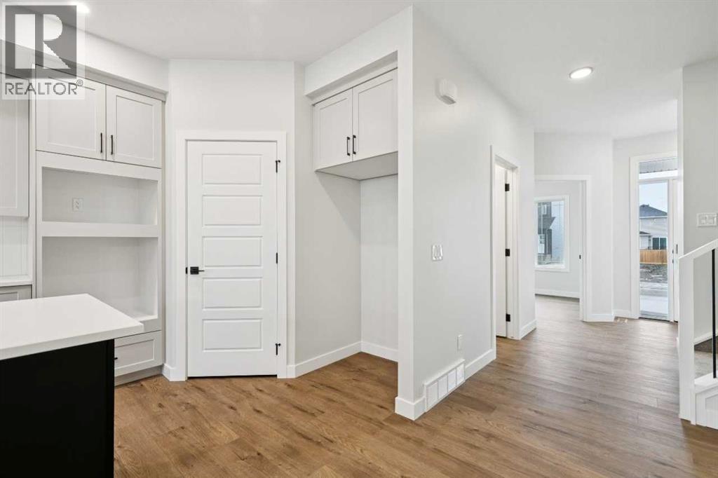 152 Snowberry Common Se, Calgary, Alberta  T3M 4G7 - Photo 8 - A2310681