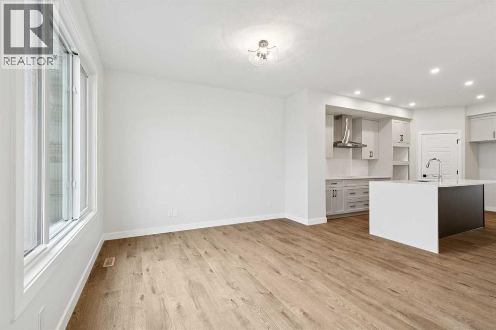 152 Snowberry Common Se, Calgary, Alberta  T3M 4G7 - Photo 12 - A2310681