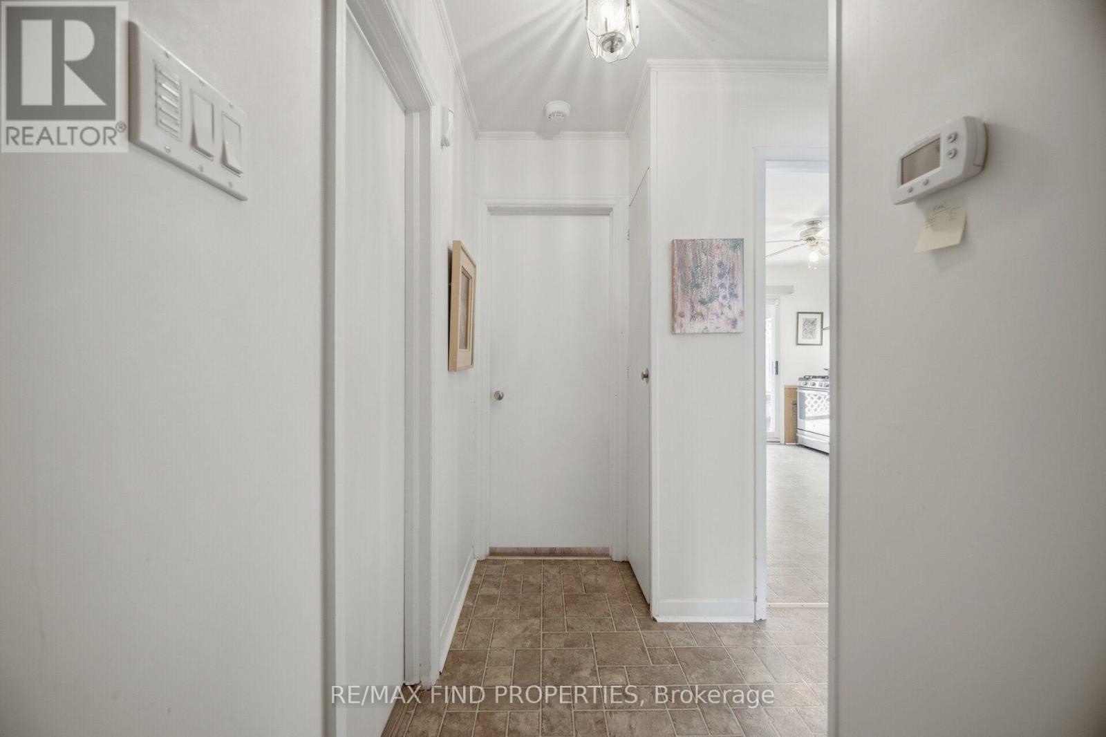 36 Pinegrove Avenue, Toronto, Ontario  M1N 2G5 - Photo 16 - E13616366