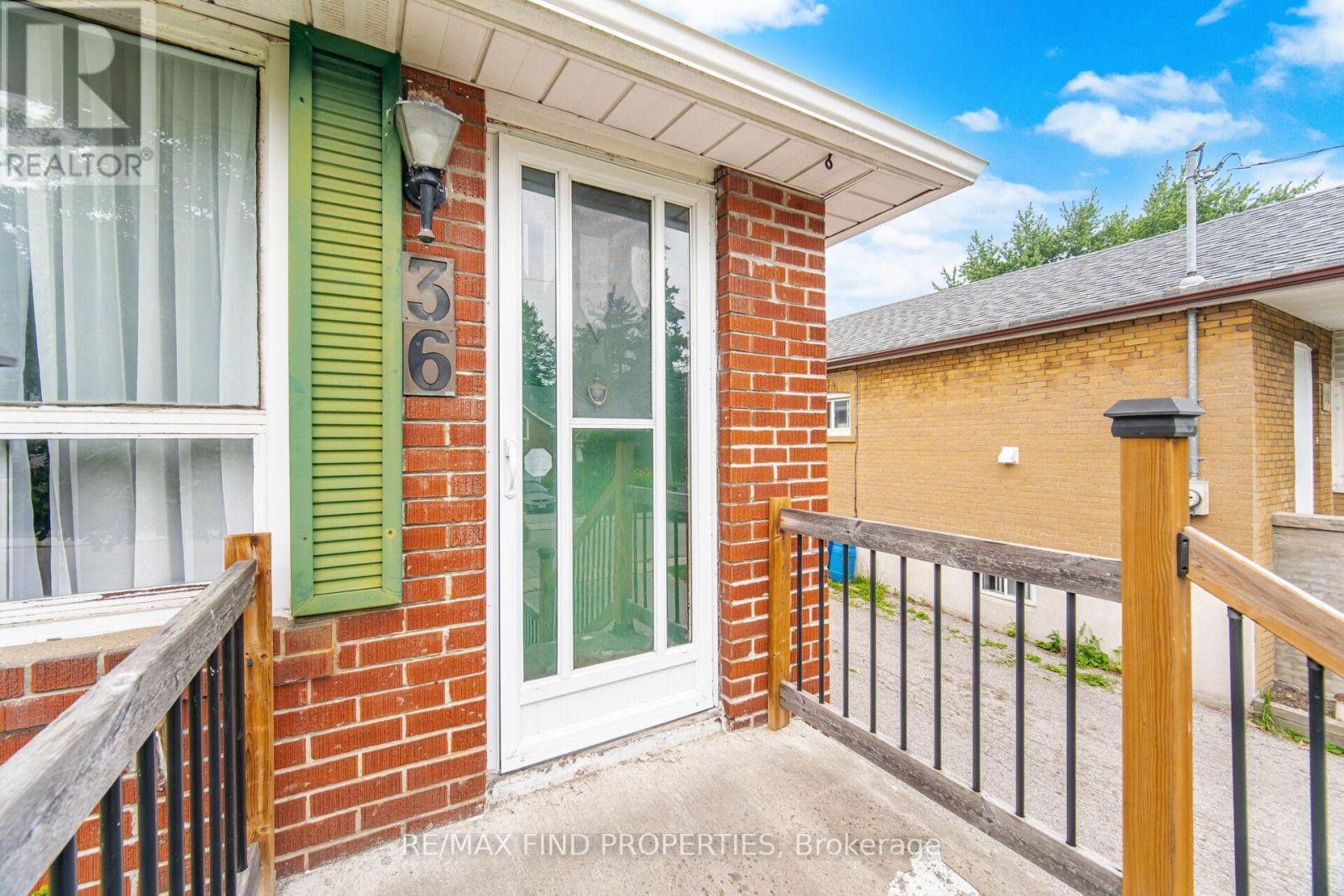36 Pinegrove Avenue, Toronto, Ontario  M1N 2G5 - Photo 6 - E13616366