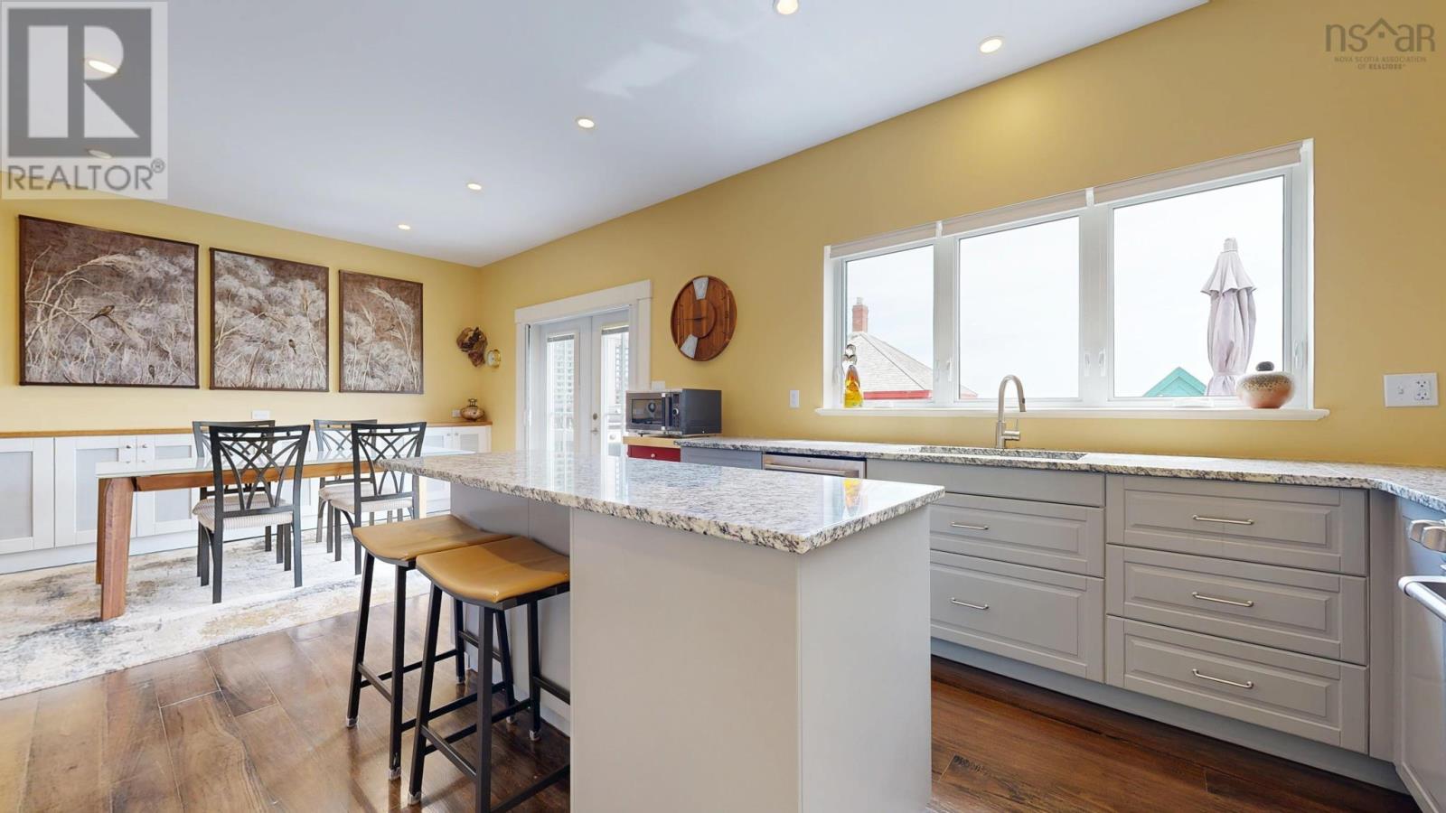 204 Pelham Street Lunenburg, Lunenburg, Nova Scotia  B0J 2C0 - Photo 14 - 202618675