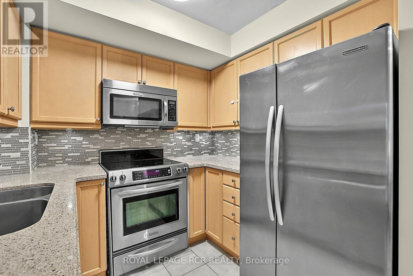 113 - 1 Rean Drive, Toronto, Ontario M2K 3C1 - Photo 15 - C13613606
