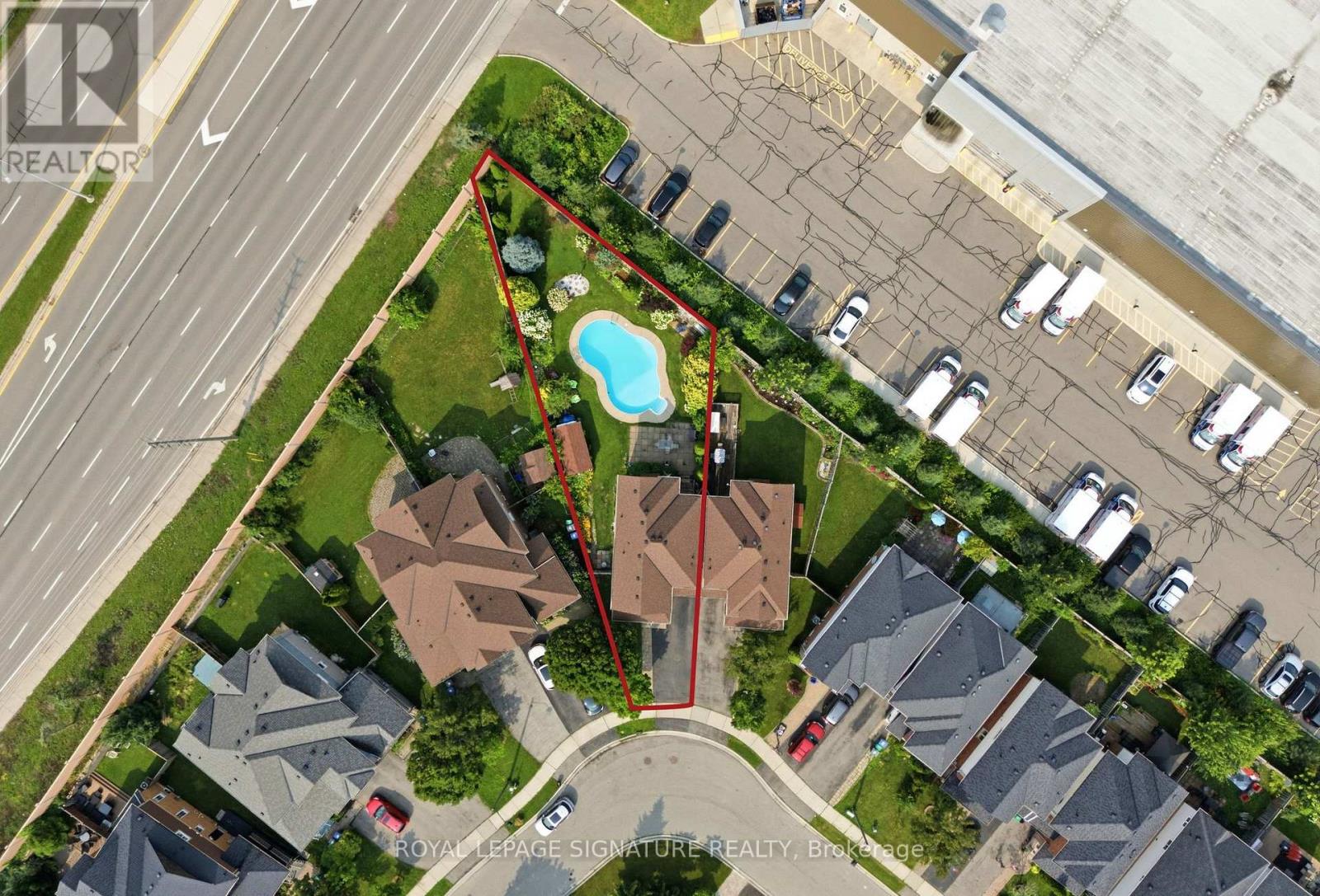 2449 Bankside Dr Drive, Mississauga, Ontario  L5M 6E6 - Photo 3 - W13616296