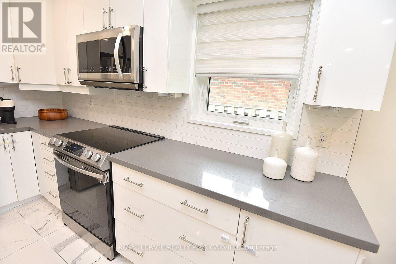 2110 Munden Road, Mississauga, Ontario  L5A 2R2 - Photo 16 - W13616300