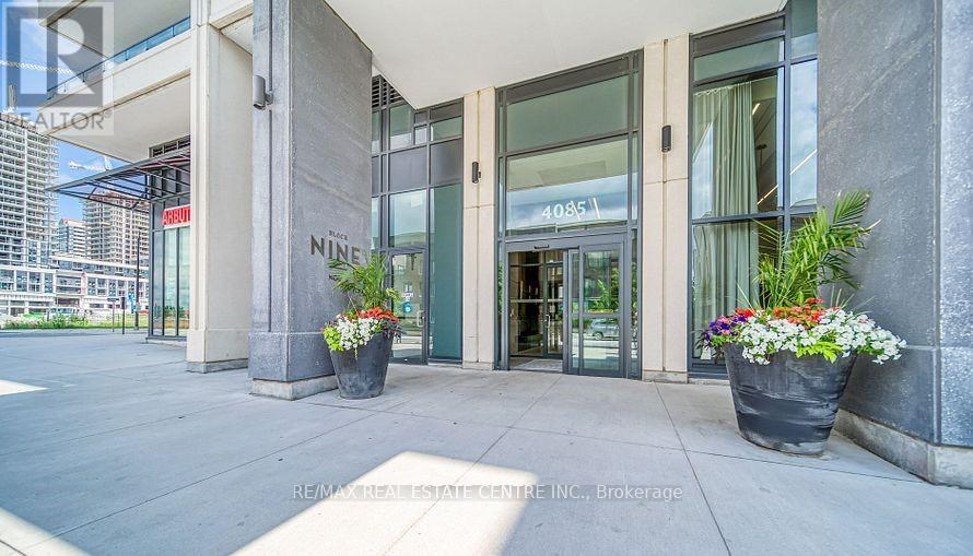 604 - 4085 Parkside Village Drive, Mississauga, Ontario  L5B 0K8 - Photo 2 - W13616346