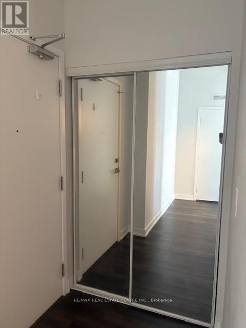 604 - 4085 Parkside Village Drive, Mississauga, Ontario  L5B 0K8 - Photo 5 - W13616346