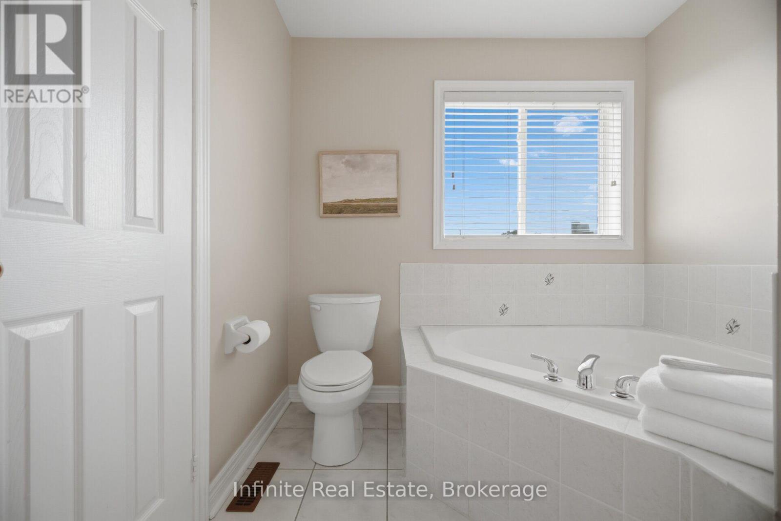 4748 James Austin Drive, Mississauga, Ontario  L4Z 4H2 - Photo 22 - W13616352