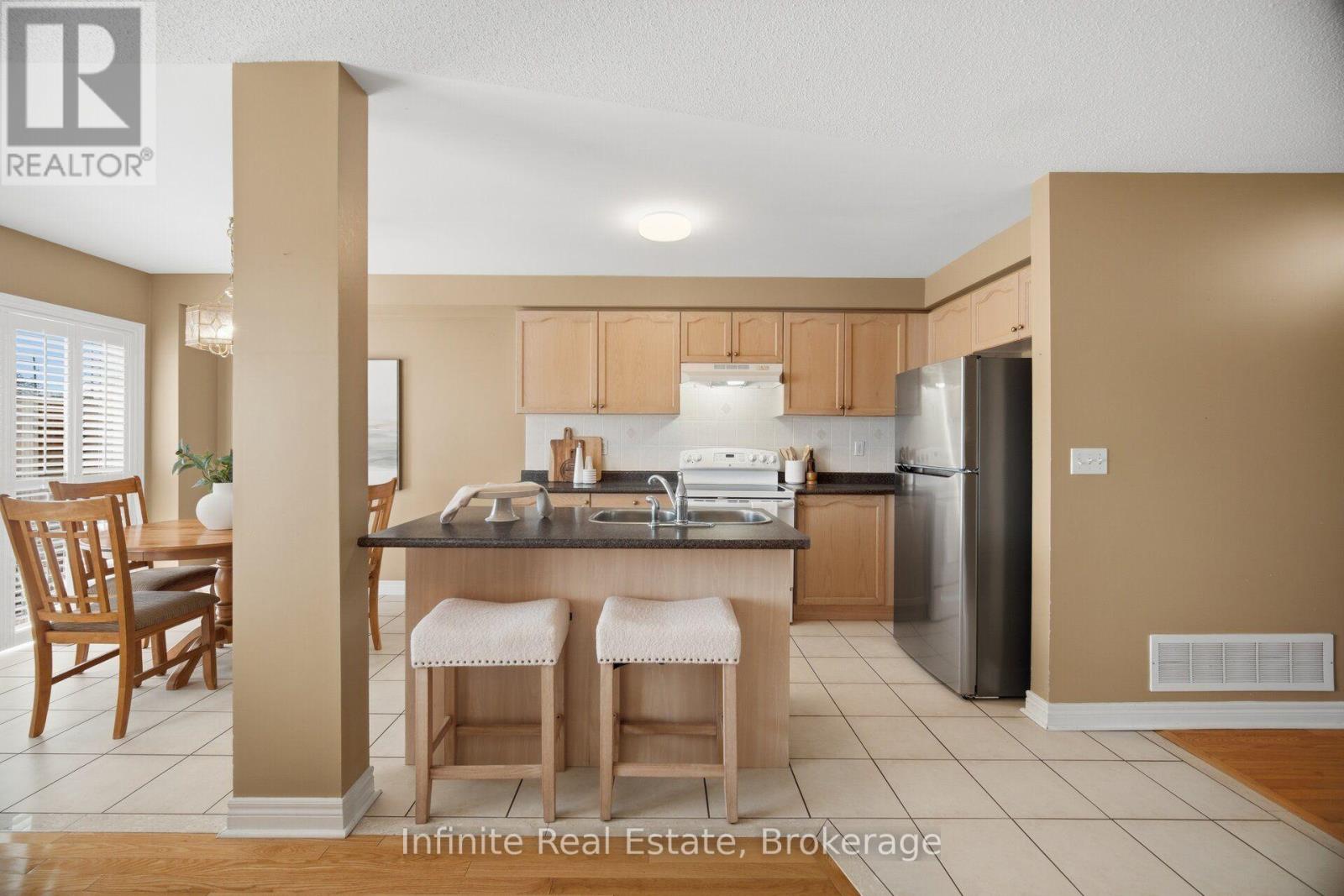 4748 James Austin Drive, Mississauga, Ontario  L4Z 4H2 - Photo 8 - W13616352