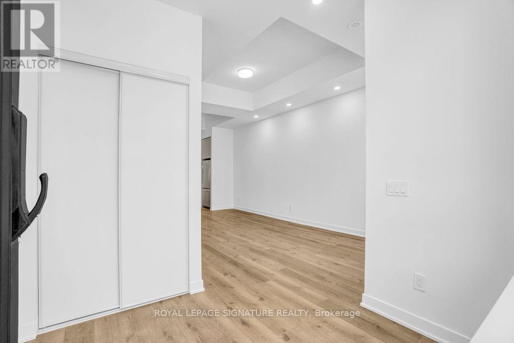 138 - 3025 Trailside Drive, Oakville, Ontario  L6M 4M2 - Photo 5 - W13616416