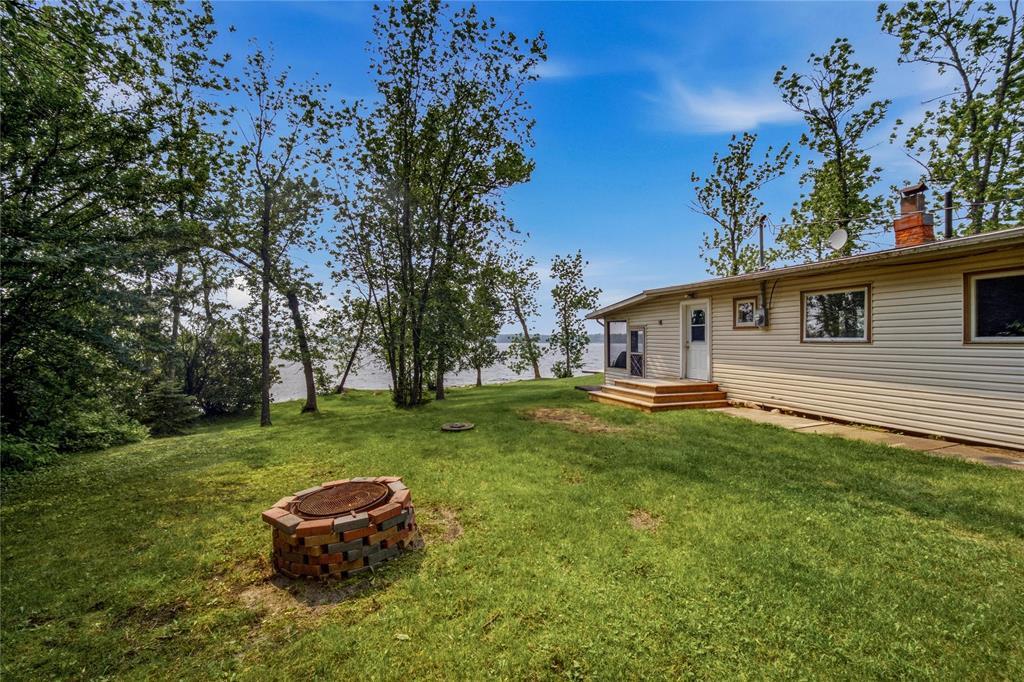 7 Block 10 Road, Falcon Lake, Manitoba R0E 0N0 - Photo 1 - 202618836