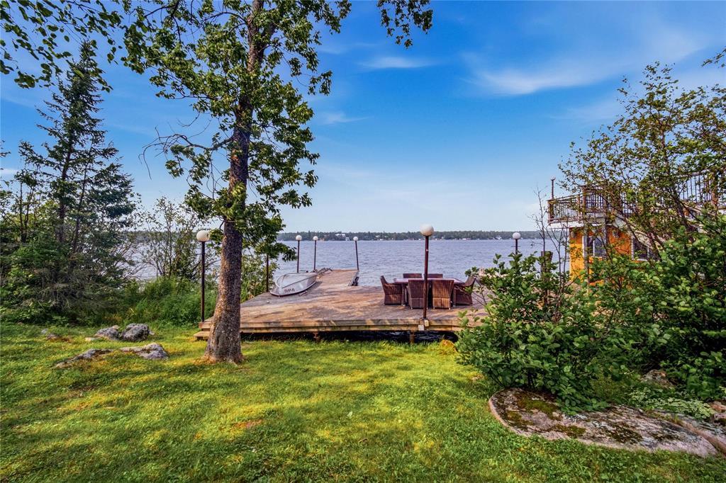 7 Block 10 Road, Falcon Lake, Manitoba R0E 0N0 - Photo 6 - 202618836