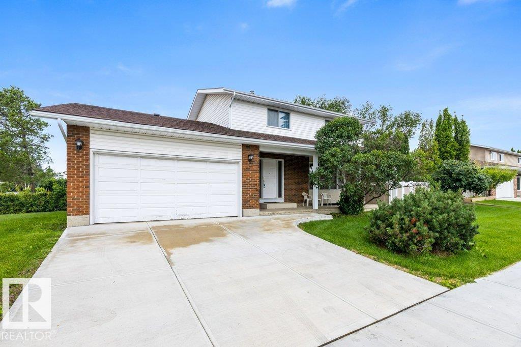 11113 173a Av NW, Edmonton, Alberta  T5X 3K1 - Photo 2 - E4501137