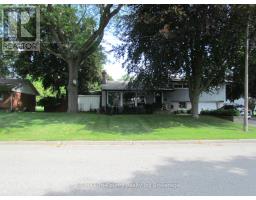30 FAIRFIELD CRESCENT, Tillsonburg, Ontario
