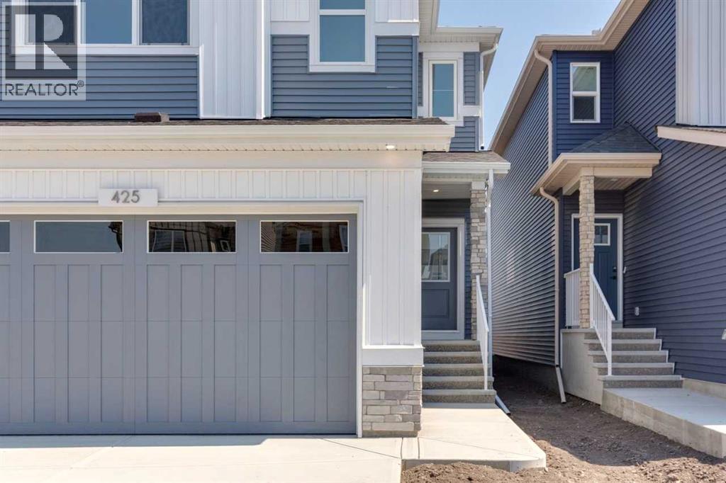 425 Lewiston Landing NE, Calgary, Alberta  T3P 2P3 - Photo 3 - A2327243