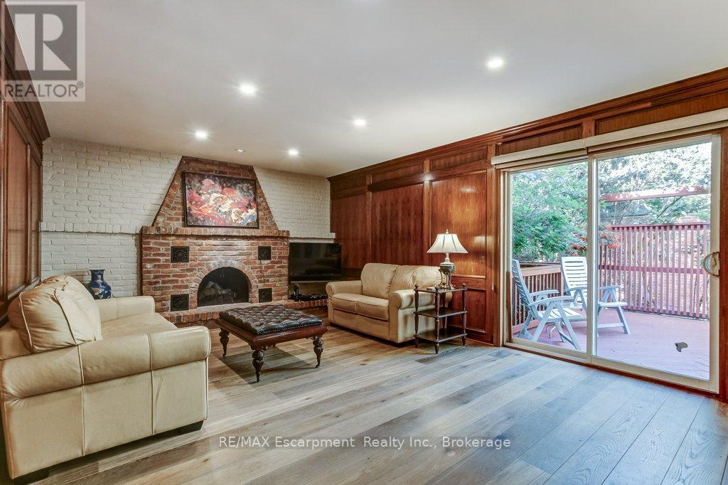 215 Briar Hill Crescent, Hamilton, Ontario  L9G 3M9 - Photo 19 - X13542964