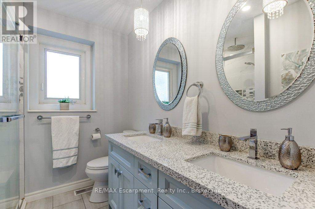 215 Briar Hill Crescent, Hamilton, Ontario  L9G 3M9 - Photo 30 - X13542964