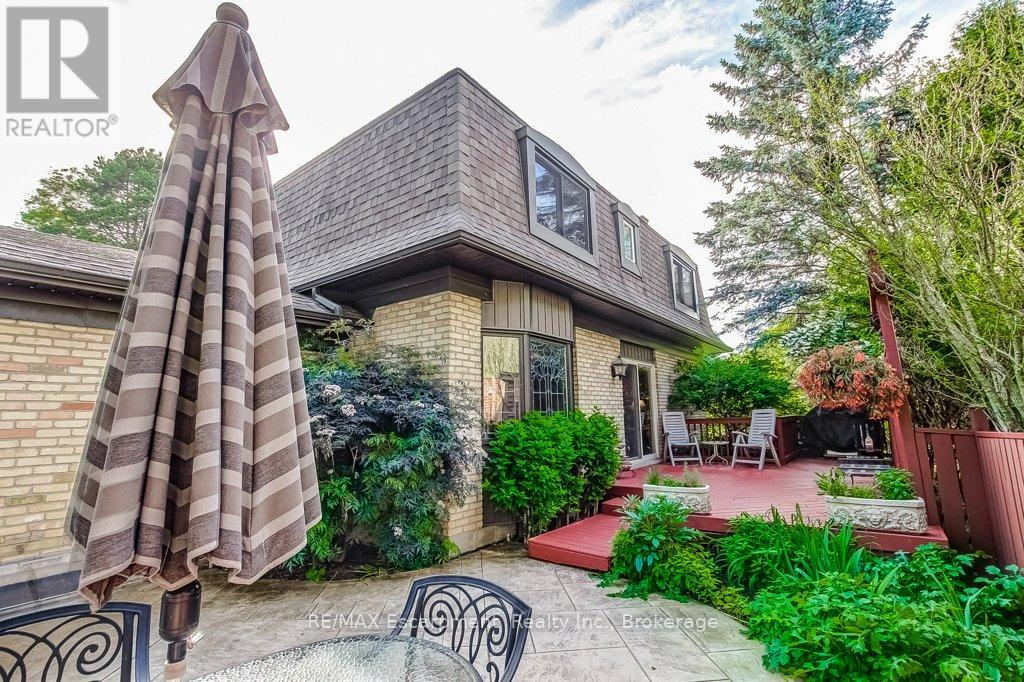 215 Briar Hill Crescent, Hamilton, Ontario  L9G 3M9 - Photo 39 - X13542964