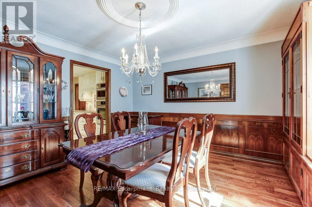 215 Briar Hill Crescent, Hamilton, Ontario  L9G 3M9 - Photo 8 - X13542964