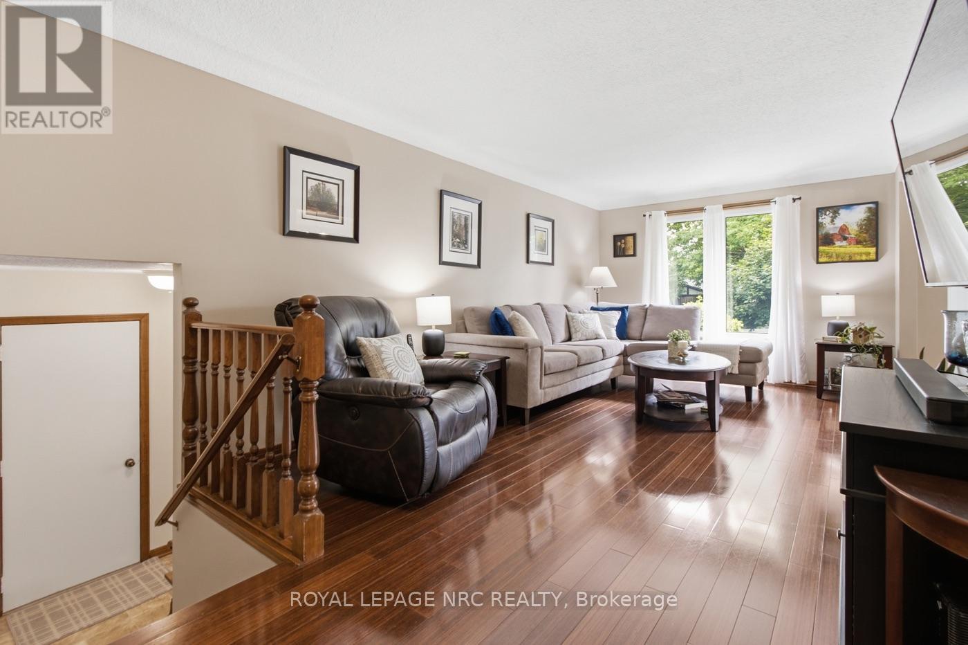 11 Jennifer Court, Welland, Ontario  L3C 6E9 - Photo 4 - X13616564