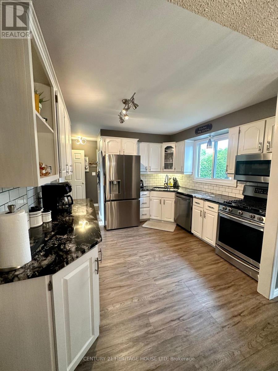 1 Massey Drive, St. Thomas, Ontario  N5R 5M6 - Photo 9 - X12879690