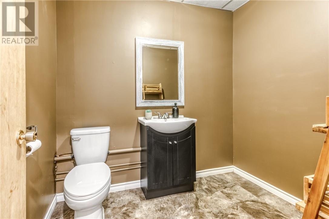 7 Patricia Street, Lively, Ontario  P3Y 1A9 - Photo 27 - 2129521