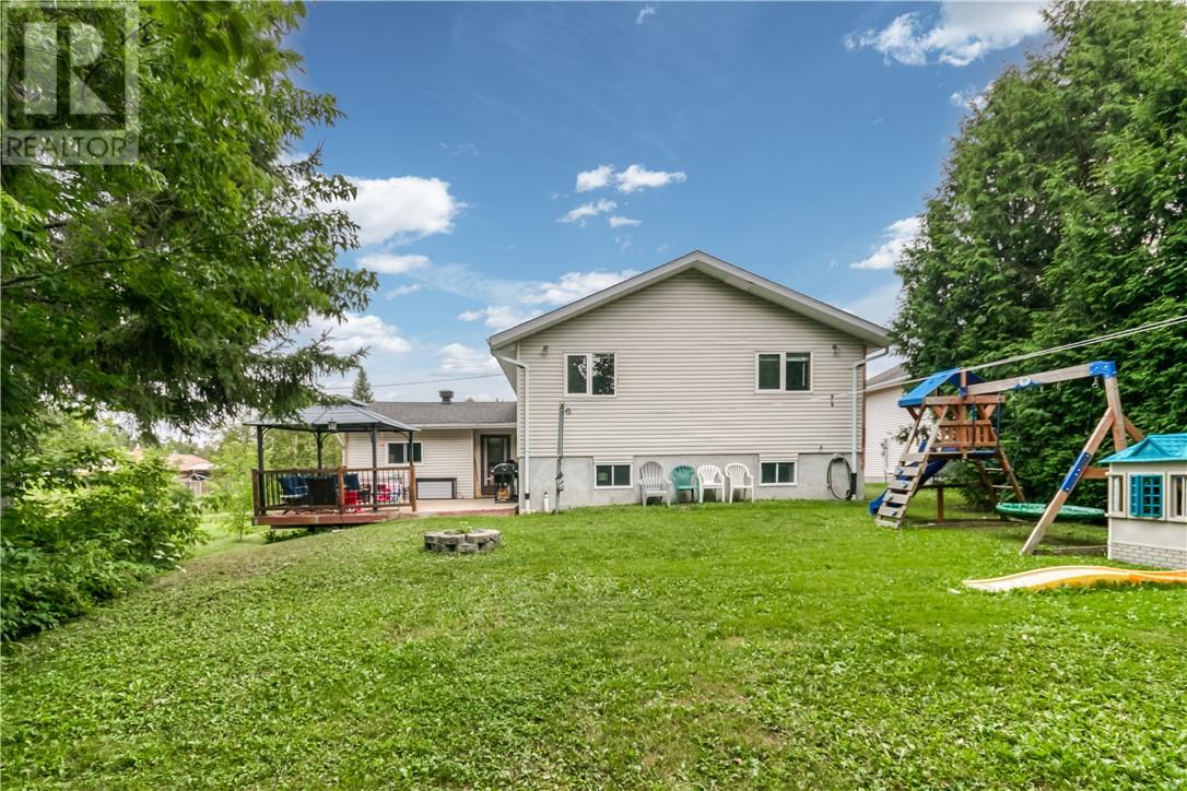 7 Patricia Street, Lively, Ontario  P3Y 1A9 - Photo 33 - 2129521