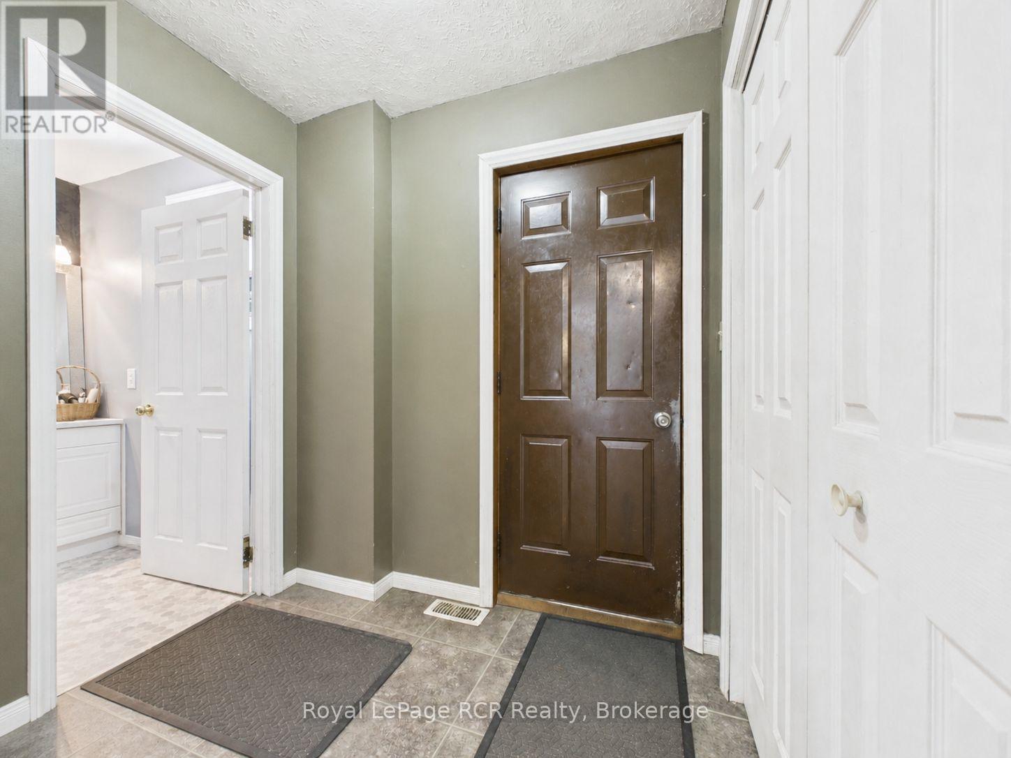 96 James Street, North Huron, Ontario  N0G 2W0 - Photo 15 - X13616628
