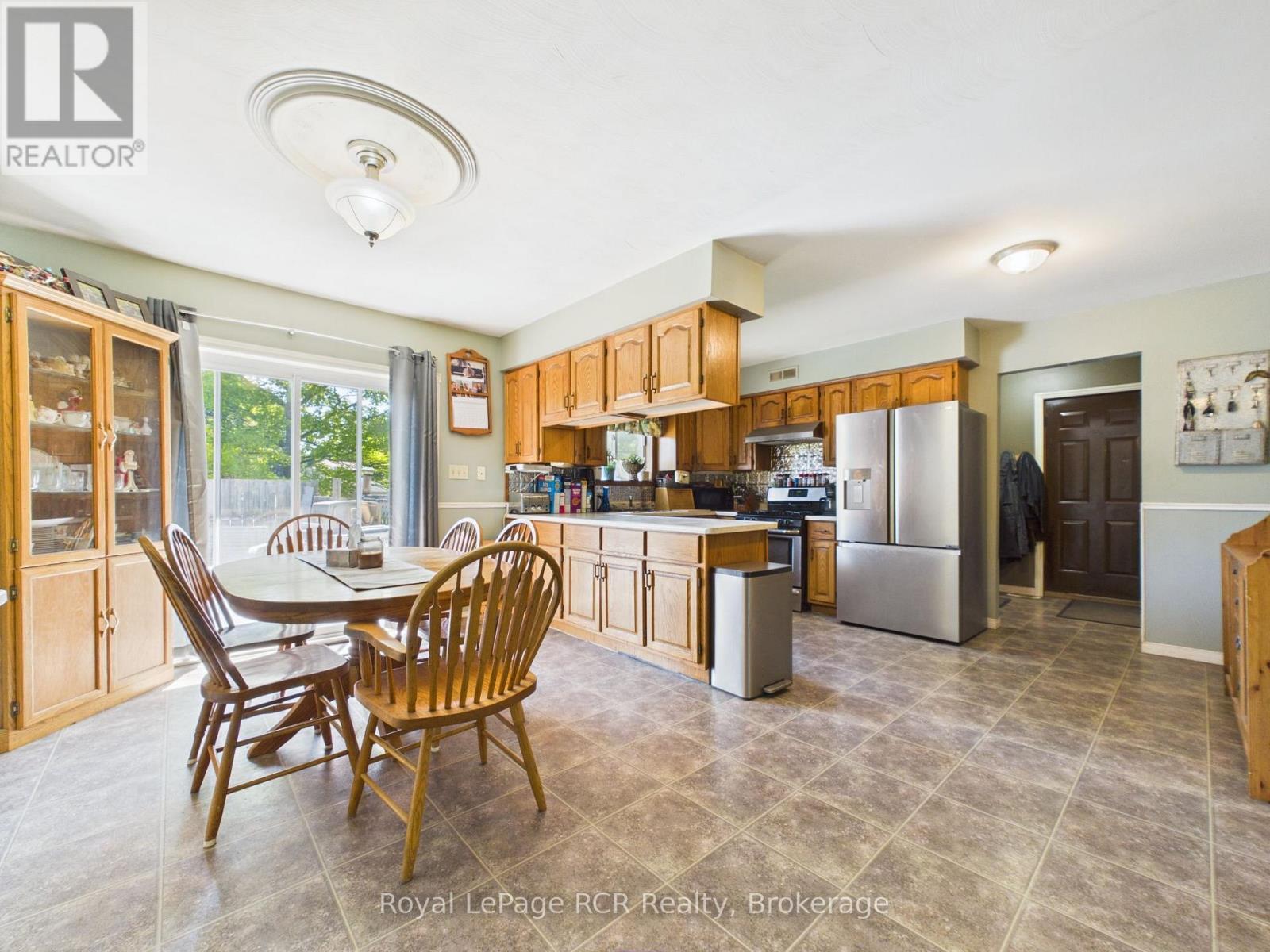 96 James Street, North Huron, Ontario  N0G 2W0 - Photo 7 - X13616628