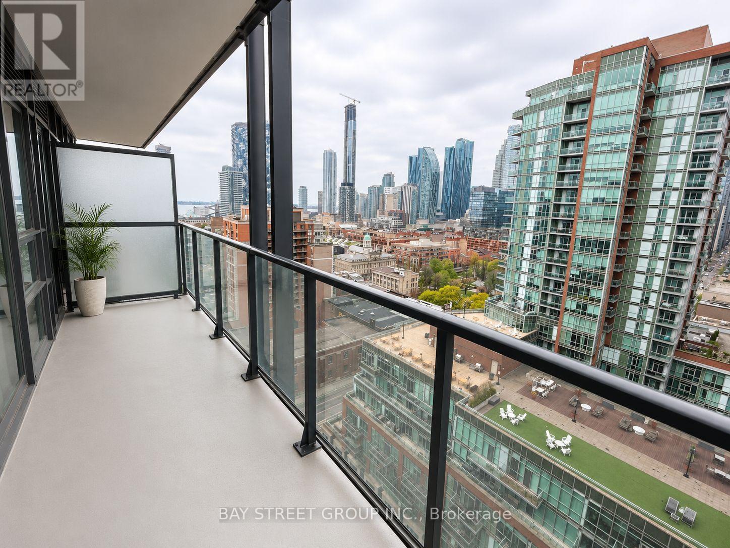 1712 - 105 George Street, Toronto, Ontario  M5A 0L4 - Photo 9 - C13616500