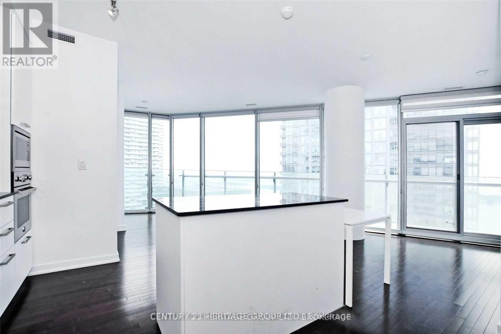 5202 - 12 York Street, Toronto, Ontario  M5J 0A9 - Photo 3 - C13616532