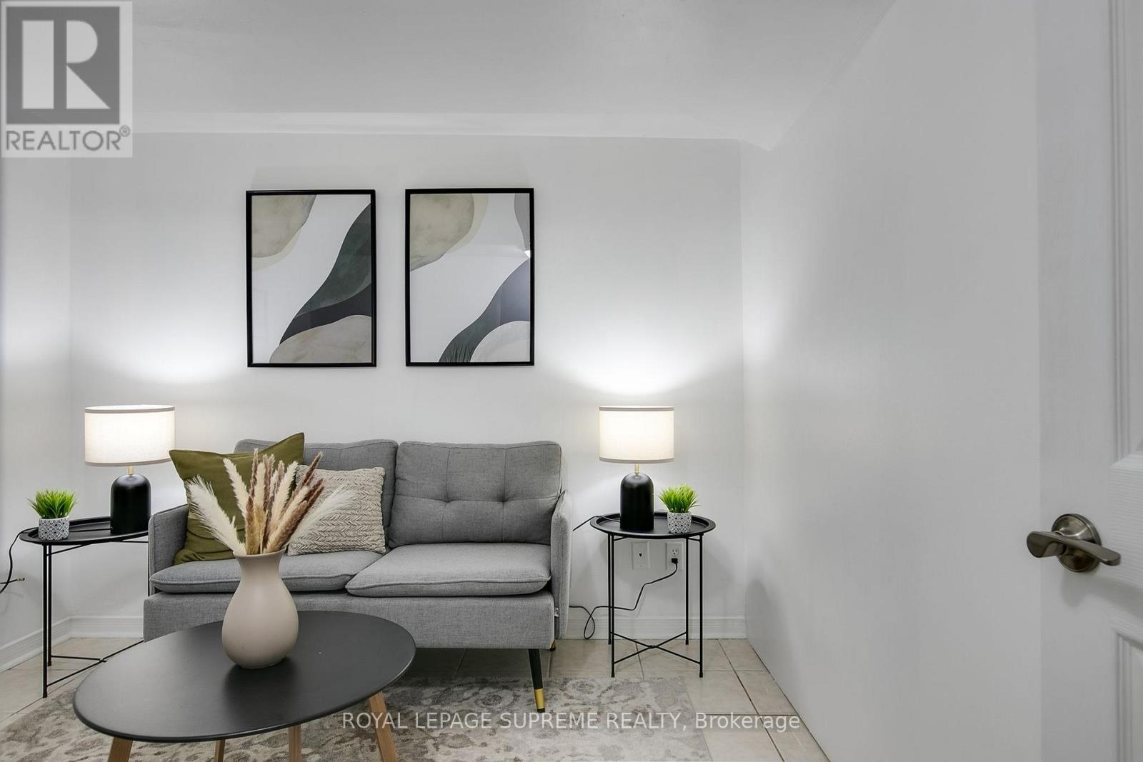 Basement - 422 Oakwood Avenue, Toronto, Ontario  M6E 2W3 - Photo 14 - C13616664