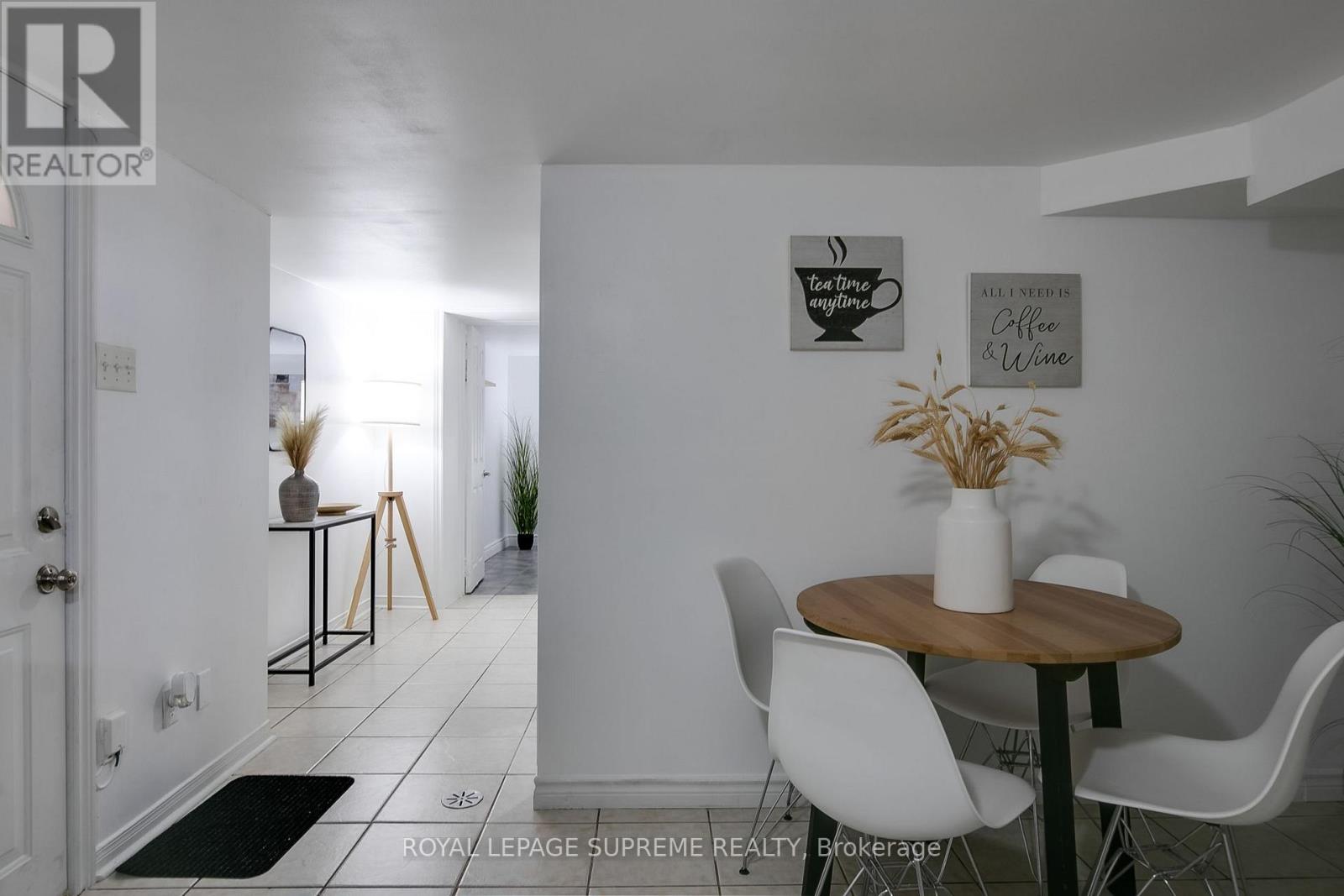 Basement - 422 Oakwood Avenue, Toronto, Ontario  M6E 2W3 - Photo 3 - C13616664