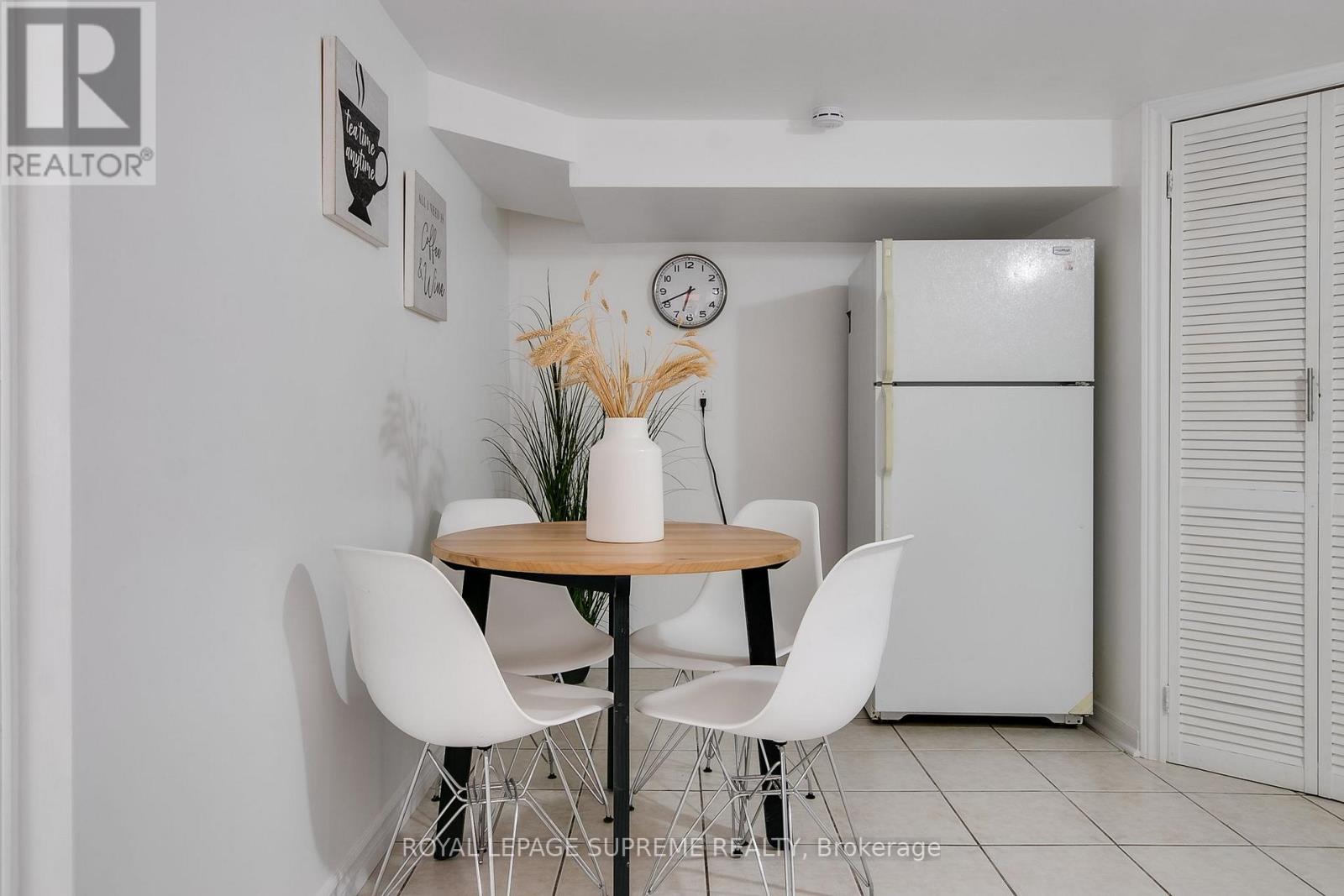 Basement - 422 Oakwood Avenue, Toronto, Ontario  M6E 2W3 - Photo 6 - C13616664
