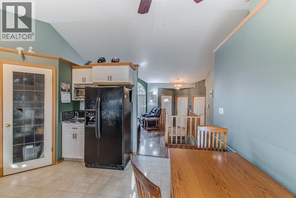 88 Spruce Close SE, Medicine Hat, Alberta  T1B 4L8 - Photo 12 - A2332445