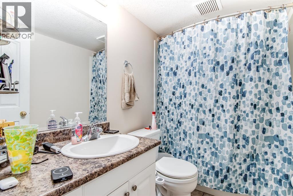 88 Spruce Close SE, Medicine Hat, Alberta  T1B 4L8 - Photo 19 - A2332445