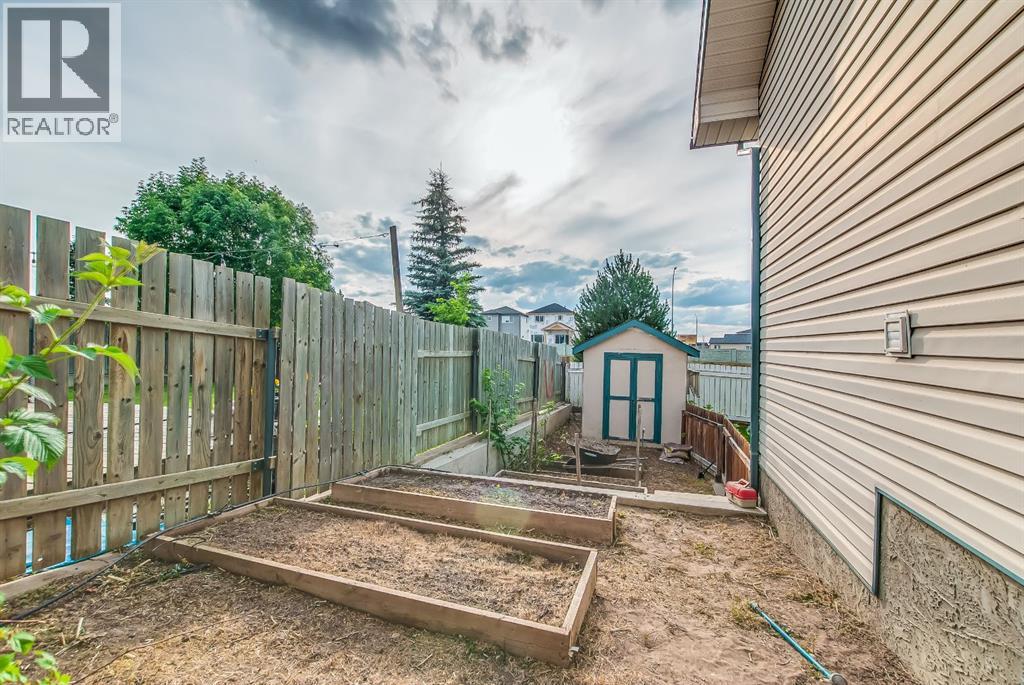 88 Spruce Close SE, Medicine Hat, Alberta  T1B 4L8 - Photo 26 - A2332445