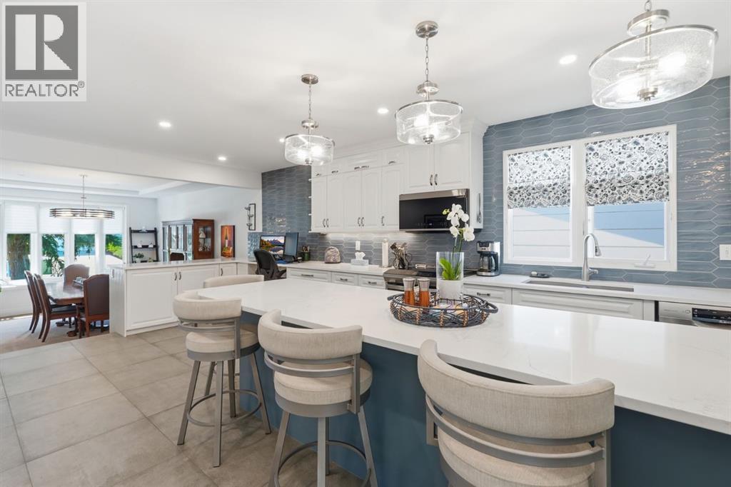 124 Cantrell Place Sw, Calgary, Alberta  T2W 1X2 - Photo 3 - A2324656