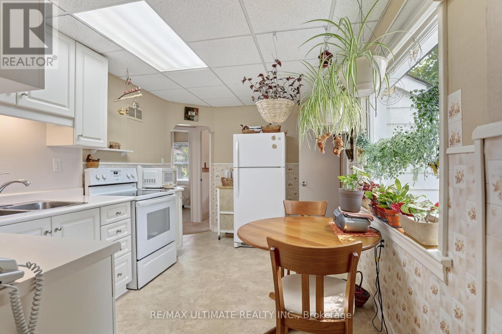343 Morningside Avenue, Toronto, Ontario  M1E 3G4 - Photo 8 - E13616614