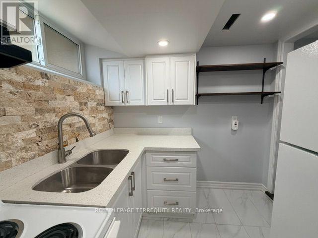 Bsmt - 869 Marinet Crescent, Pickering, Ontario  L1W 2M2 - Photo 13 - E13616712