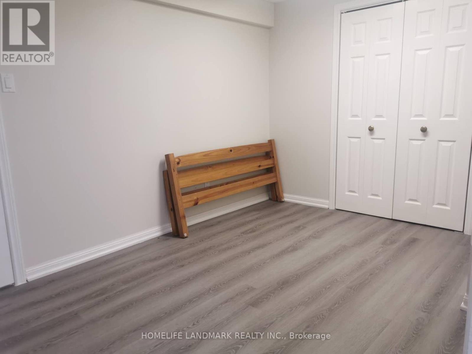2 Maxwell Ct Court, Vaughan (Uplands), Ontario  L4J 6Y3 - Photo 8 - N13616576