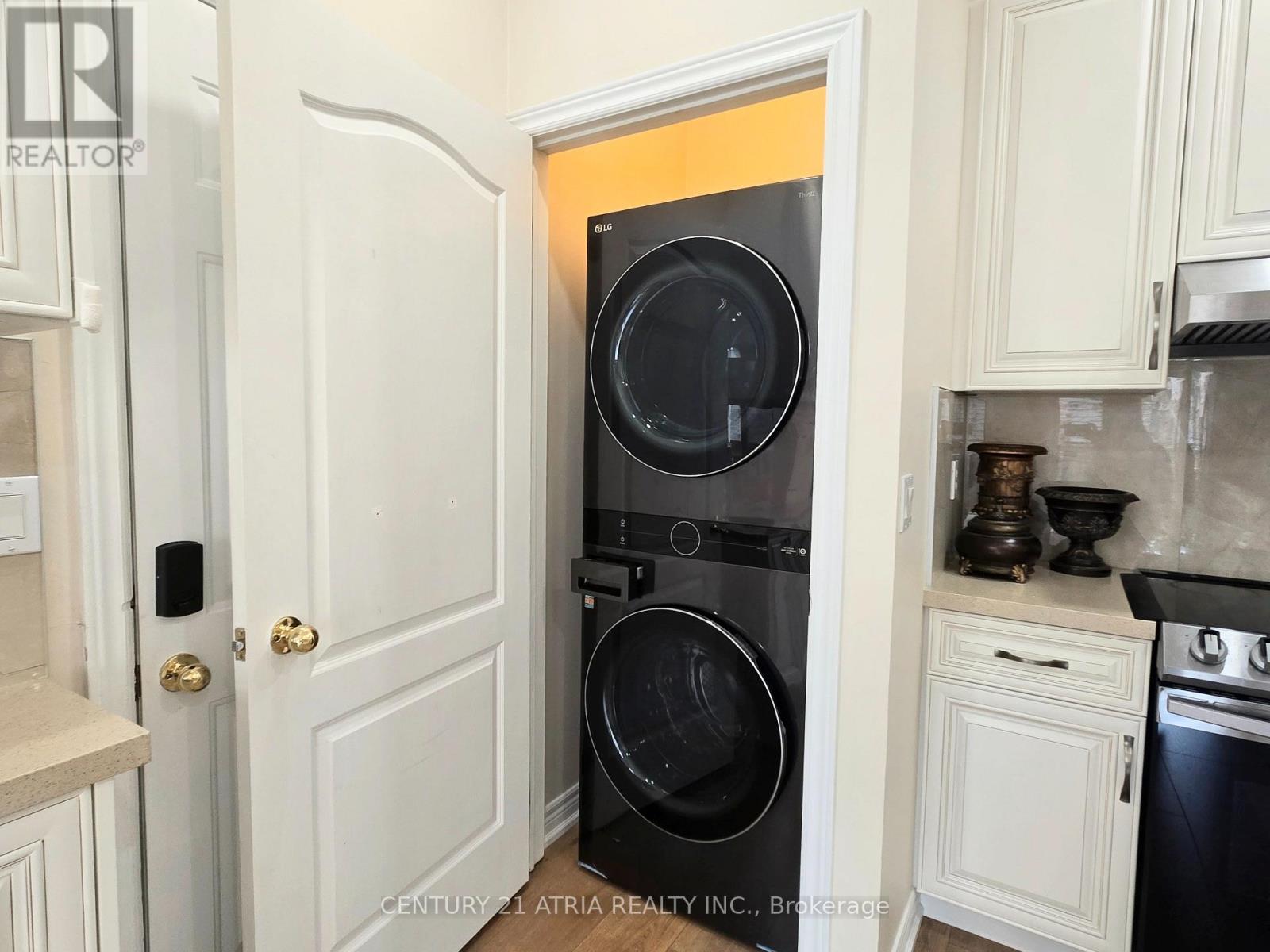 31 Cliveden Place, Markham (Berczy), Ontario  L6C 2S4 - Photo 23 - N13616606