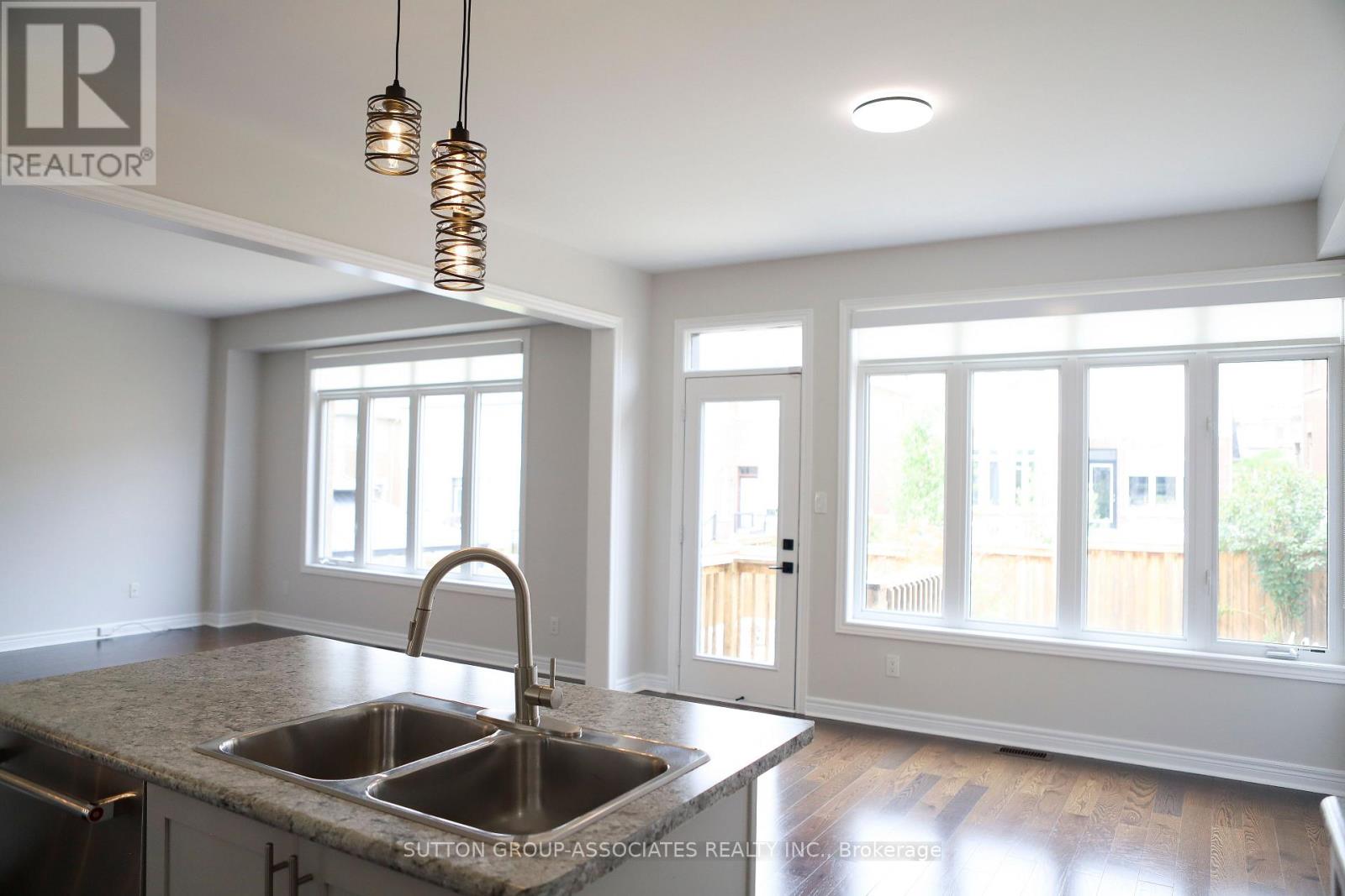 72 Treetops Boulevard, New Tecumseth, Ontario  L9R 0L9 - Photo 13 - N13616620