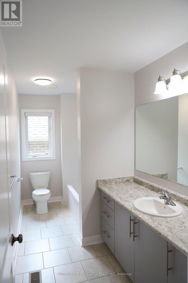 72 Treetops Boulevard, New Tecumseth, Ontario  L9R 0L9 - Photo 17 - N13616620
