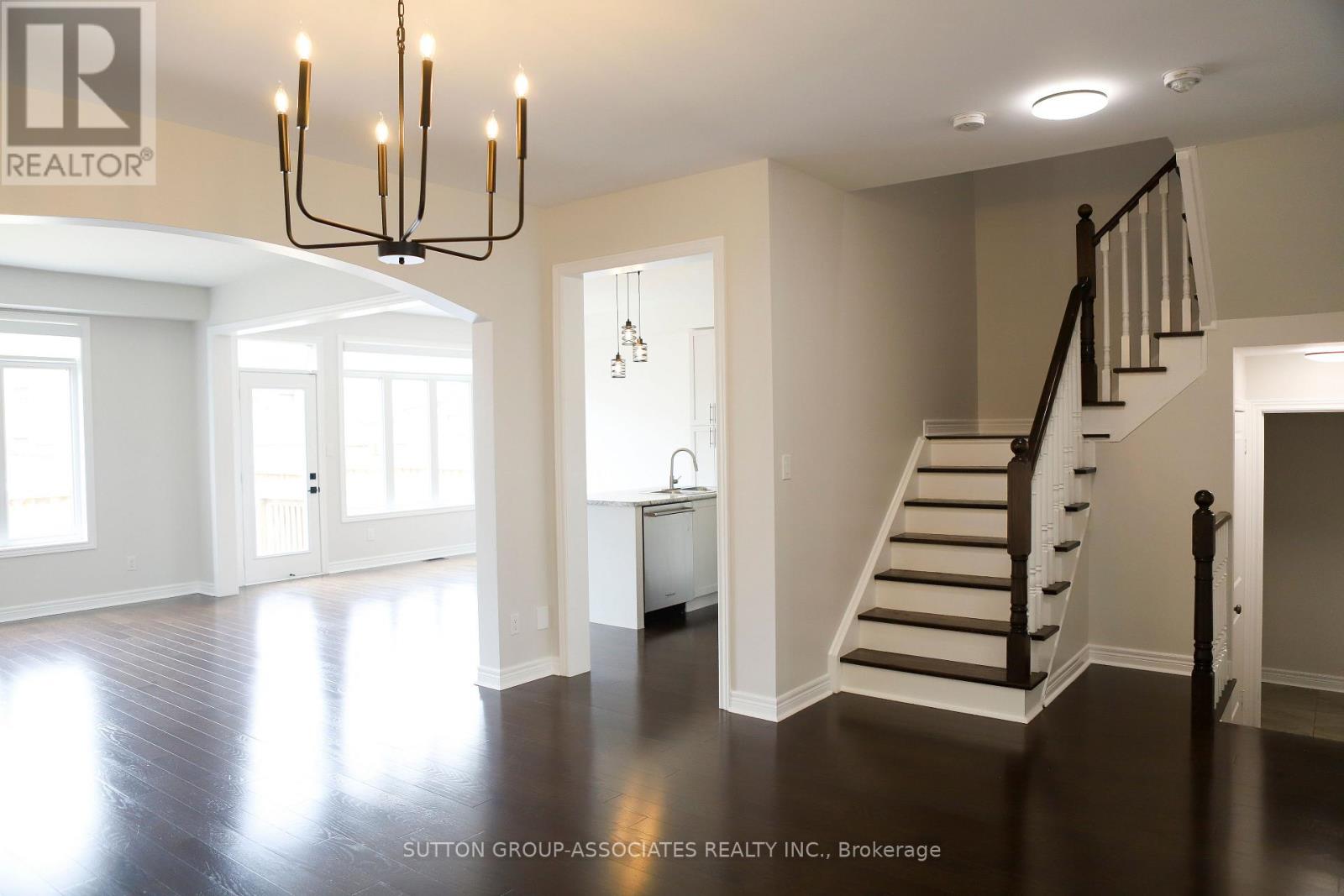 72 Treetops Boulevard, New Tecumseth, Ontario  L9R 0L9 - Photo 5 - N13616620