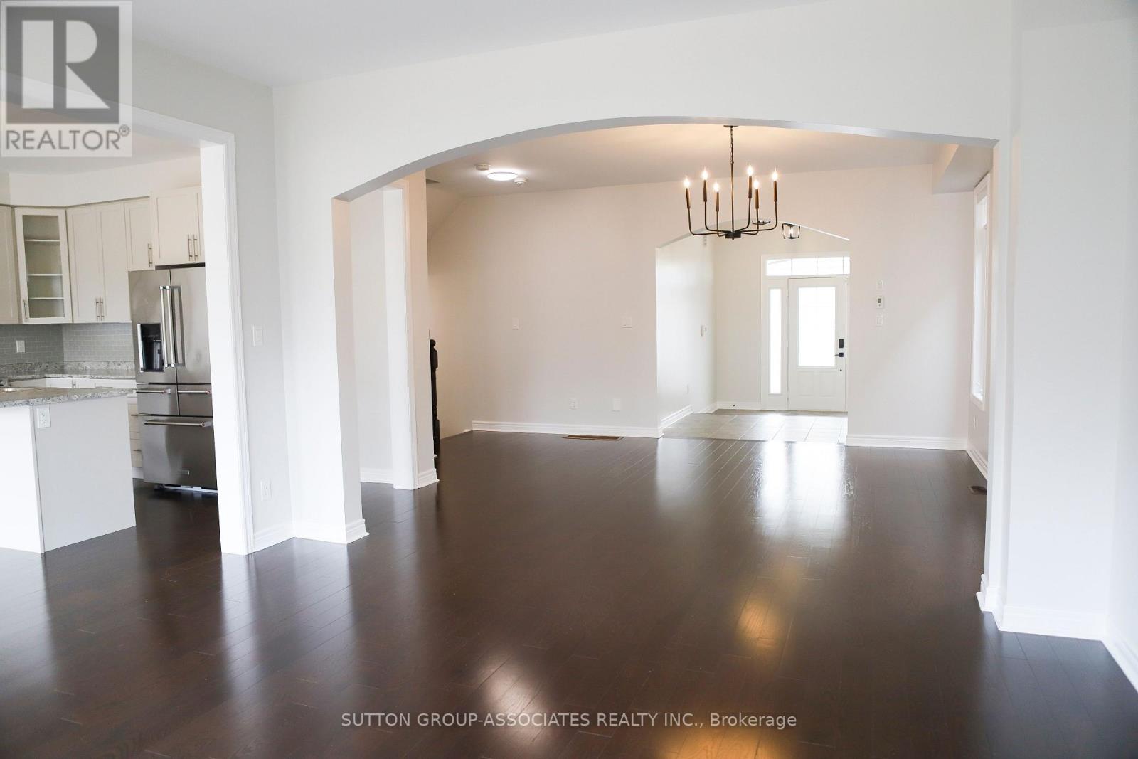 72 Treetops Boulevard, New Tecumseth, Ontario  L9R 0L9 - Photo 8 - N13616620