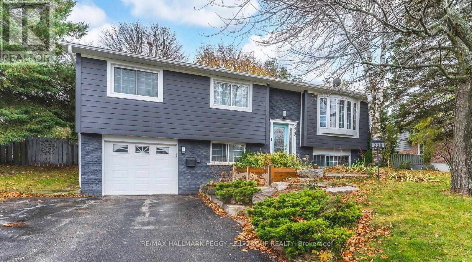 228 DODSON ROAD, Barrie (Painswick North)
