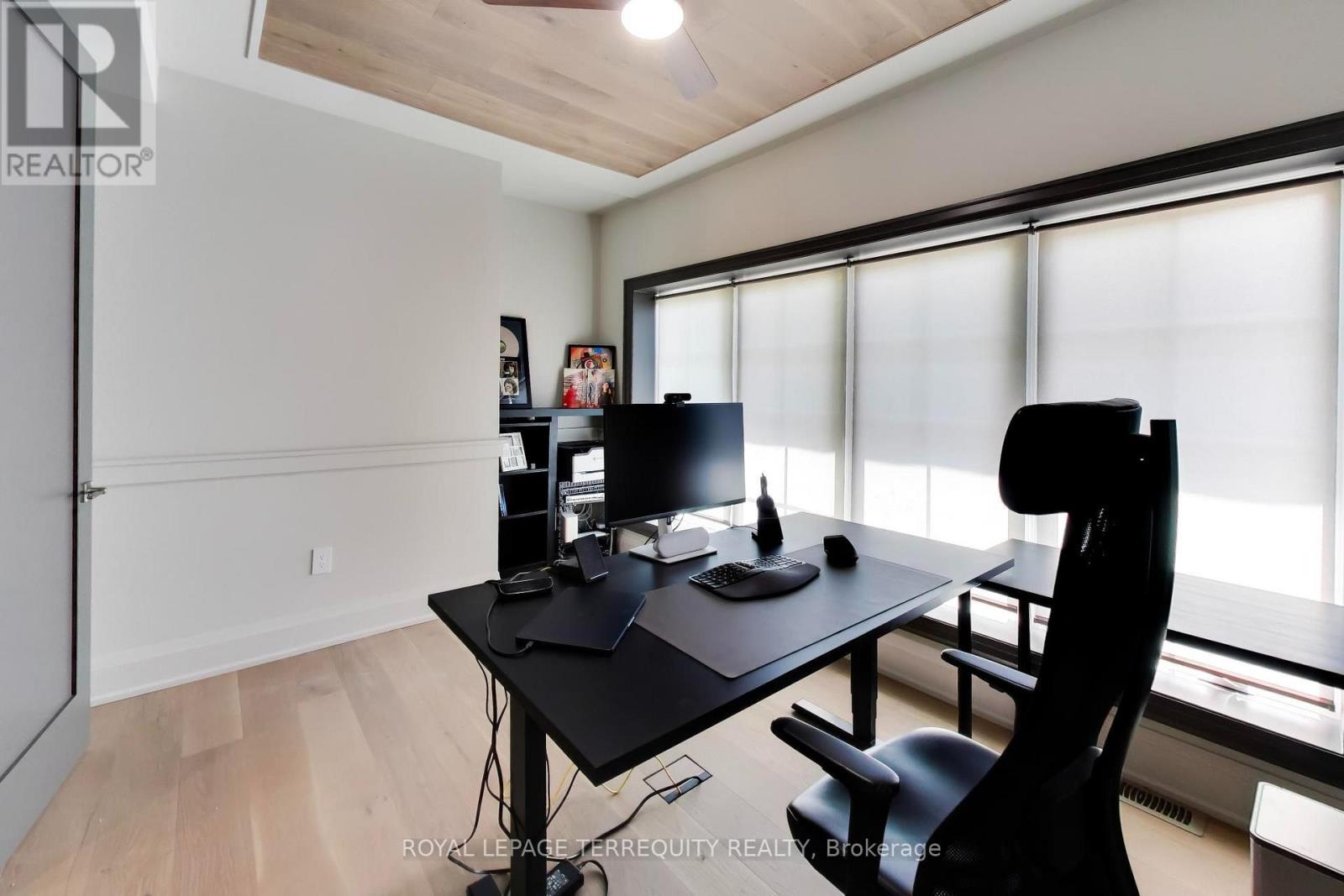 1621 Skyline Drive, Mississauga, Ontario  L5E 2W9 - Photo 19 - W13616592